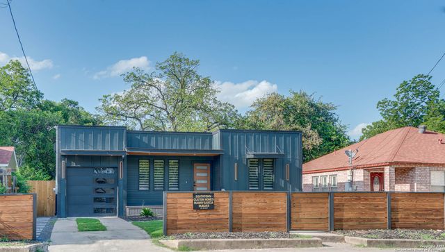 235 Bank, San Antonio, TX 78204