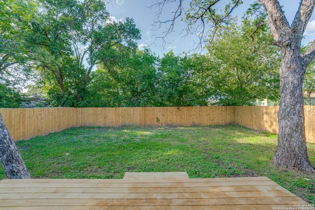 235 Bank, San Antonio, TX 78204