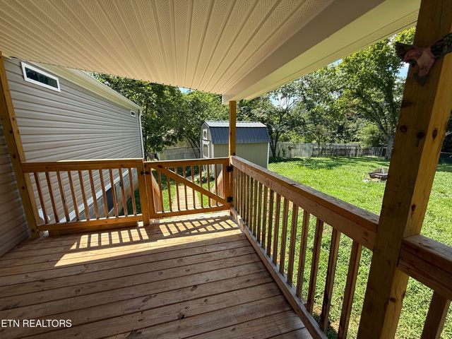 511 Highland View Drive, Knoxville, TN 37920