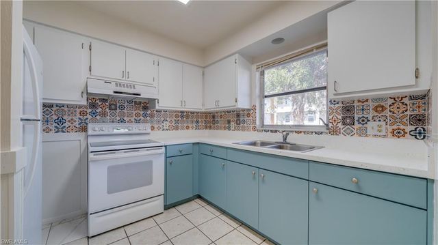 107 SW 16th TER, Cape Coral, FL 33991