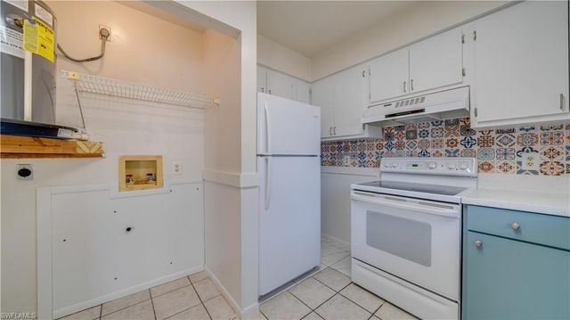 107 SW 16th TER, Cape Coral, FL 33991