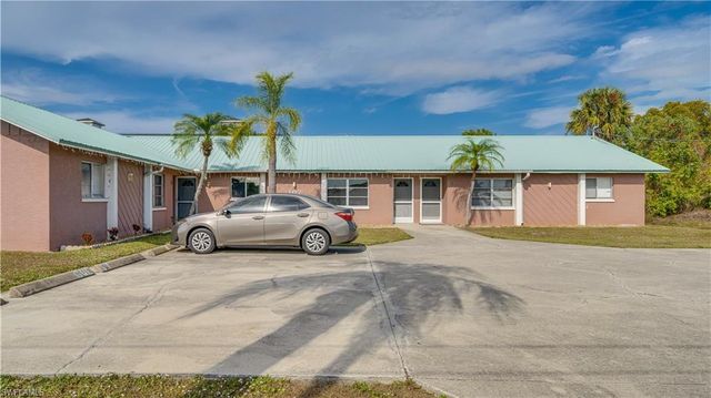 107 SW 16th TER, Cape Coral, FL 33991