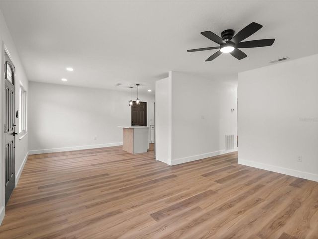 2519 YALE AVENUE, Sanford, FL 32773