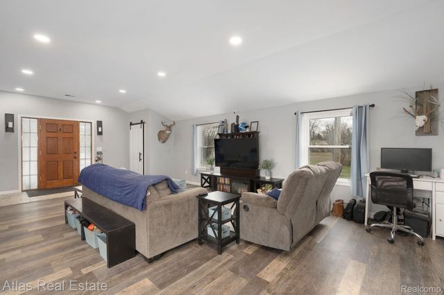 10025 Grand Blanc Road, Gaines Township, MI 48436