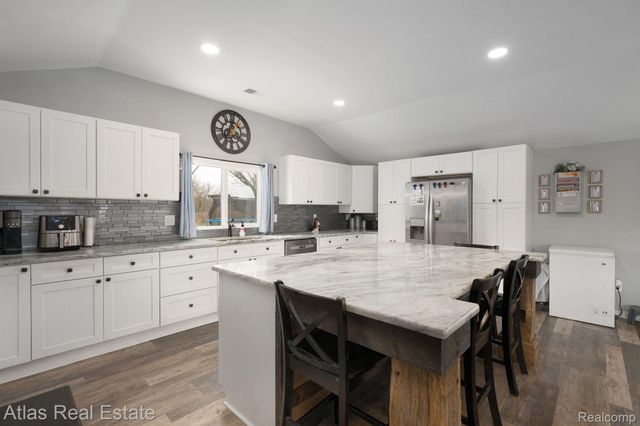 10025 Grand Blanc Road, Gaines Township, MI 48436