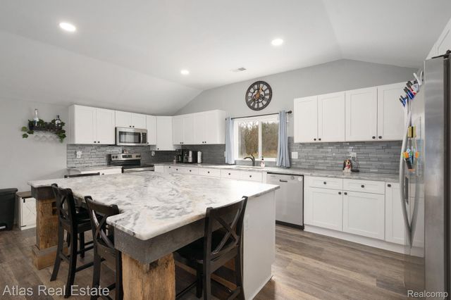 10025 Grand Blanc Road, Gaines Township, MI 48436