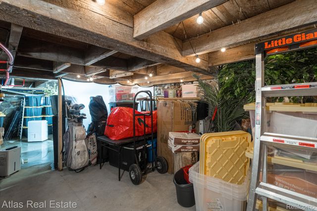 10025 Grand Blanc Road, Gaines Township, MI 48436