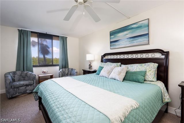 11 Bluebill AVE 103, Naples, FL 34103