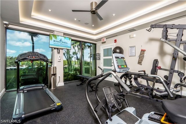 11 Bluebill AVE 103, Naples, FL 34103