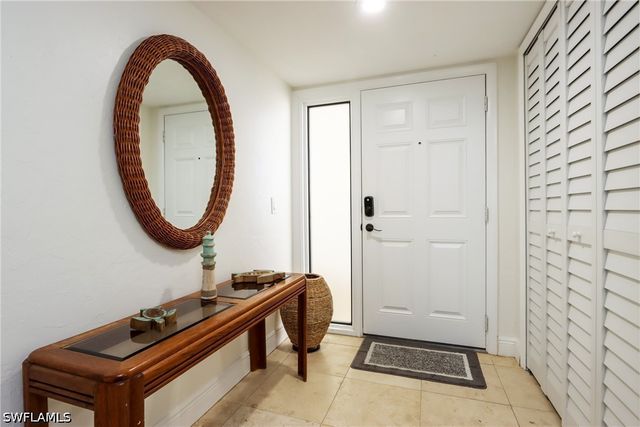 11 Bluebill AVE 103, Naples, FL 34103