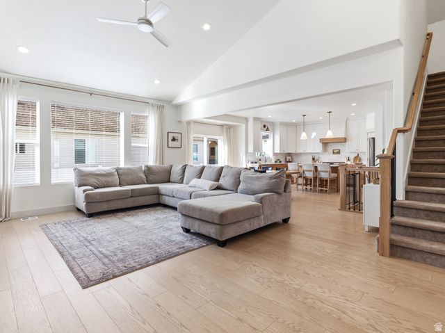 2354 W BOOTHILL DR, Kaysville, UT 84037