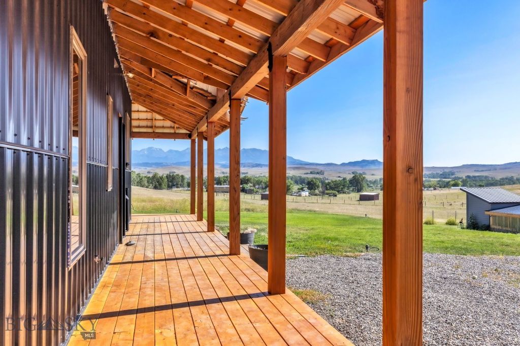 68 W Grannis Road, Livingston, MT 59047 photo 4