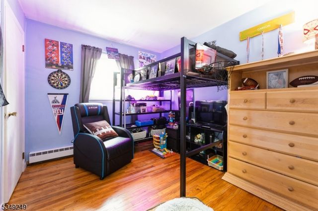 8 Cedar Rd, Ringwood Boro, NJ 07456