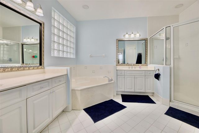 3103 NW 97th Ct, Doral, FL 33172