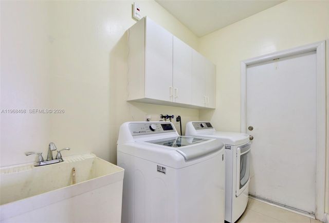 3103 NW 97th Ct, Doral, FL 33172