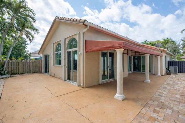 3103 NW 97th Ct, Doral, FL 33172