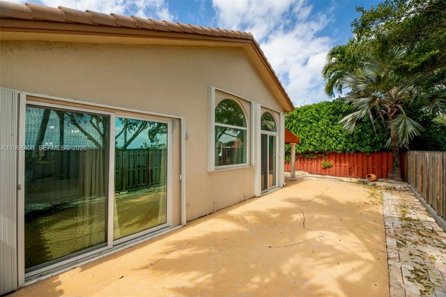 3103 NW 97th Ct, Doral, FL 33172