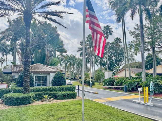 3103 NW 97th Ct, Doral, FL 33172