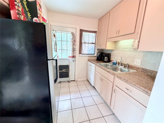 10640 Aledo Drive, Dallas, TX 75228