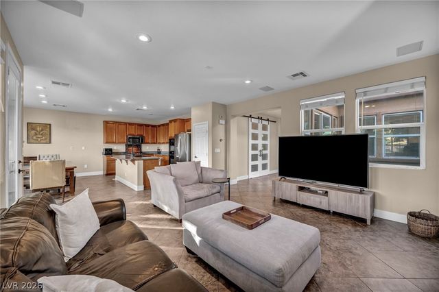 617 Apricot Rose Place, Las Vegas, NV 89138