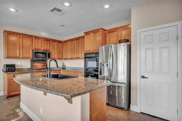 617 Apricot Rose Place, Las Vegas, NV 89138