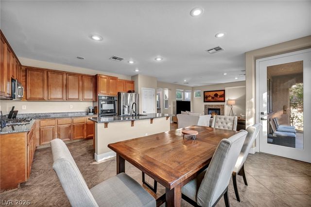 617 Apricot Rose Place, Las Vegas, NV 89138