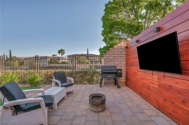 617 Apricot Rose Place, Las Vegas, NV 89138