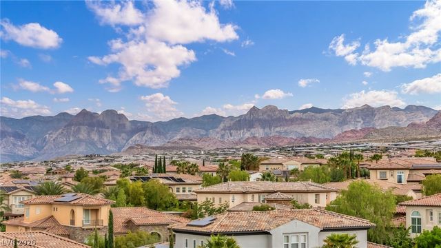617 Apricot Rose Place, Las Vegas, NV 89138