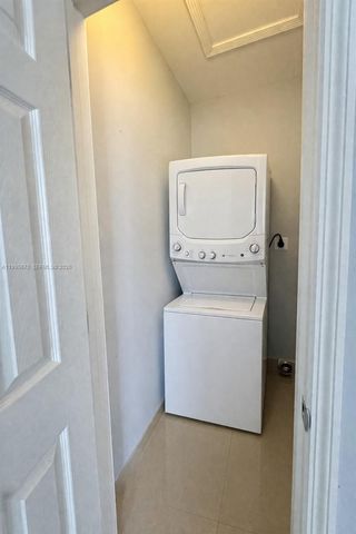 2155 NW 28th St 0, Miami, FL 33142