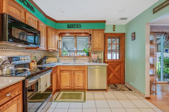 22 Beacon Drive, Sound Beach, NY 11789