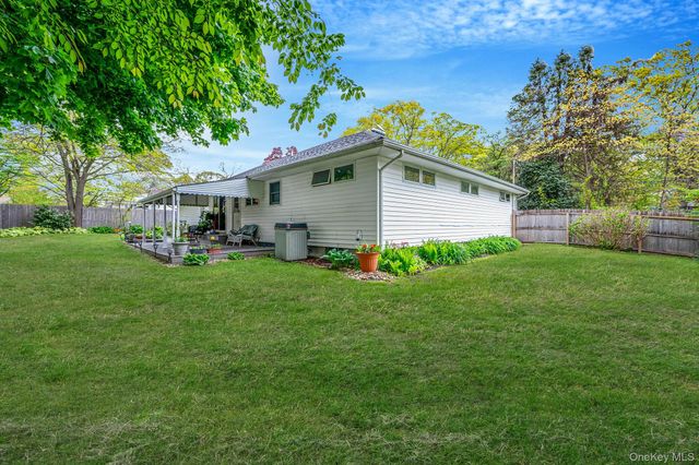 22 Beacon Drive, Sound Beach, NY 11789