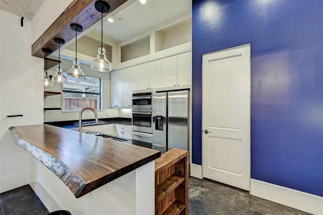 3128 Alabama Court, Houston, TX 77027