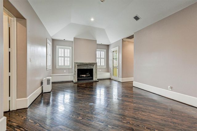 3128 Alabama Court, Houston, TX 77027