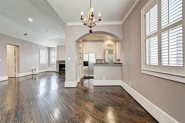 3128 Alabama Court, Houston, TX 77027