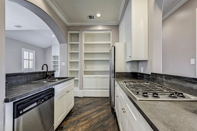 3128 Alabama Court, Houston, TX 77027