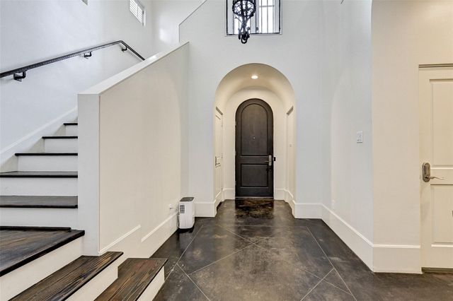 3128 Alabama Court, Houston, TX 77027
