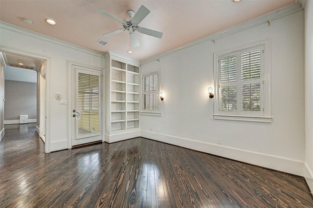 3128 Alabama Court, Houston, TX 77027