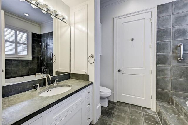 3128 Alabama Court, Houston, TX 77027