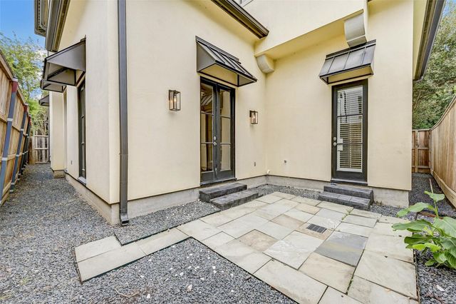 3128 Alabama Court, Houston, TX 77027