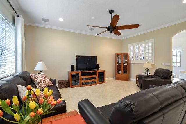 4679 Cadiz Circle, Palm Beach Gardens, FL 33418