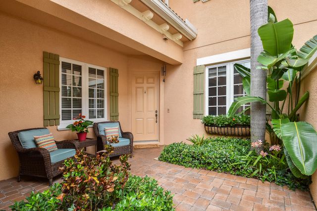 4679 Cadiz Circle, Palm Beach Gardens, FL 33418