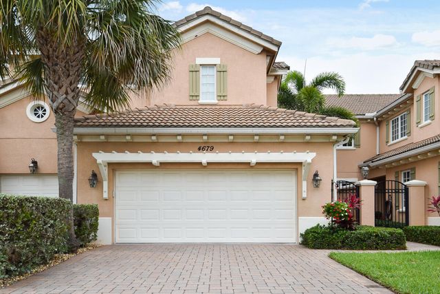 4679 Cadiz Circle, Palm Beach Gardens, FL 33418
