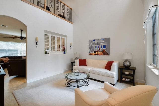 4679 Cadiz Circle, Palm Beach Gardens, FL 33418