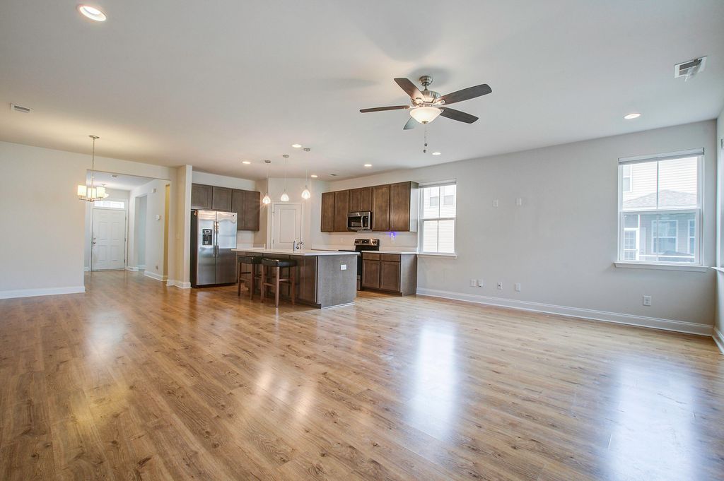 7824 Montview Road, North Charleston, SC 29418