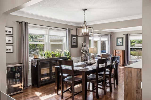 3601 SW 30th Street, Des Moines, IA 50321