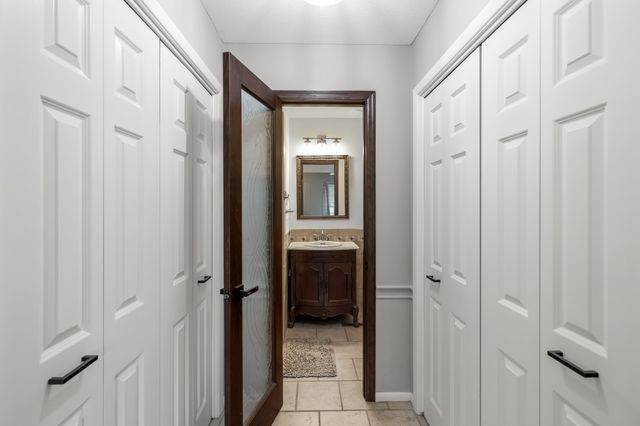 3601 SW 30th Street, Des Moines, IA 50321