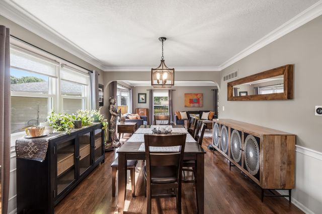 3601 SW 30th Street, Des Moines, IA 50321