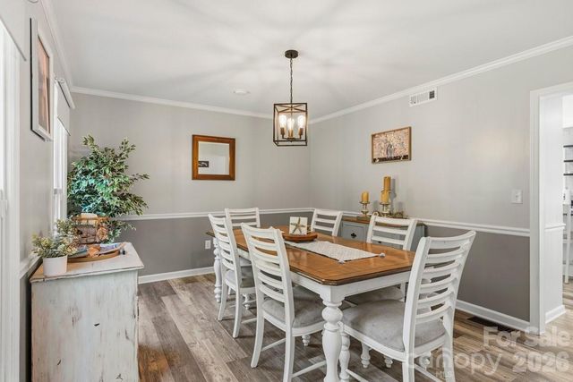 1171 37th Avenue Drive NE, Hickory, NC 28601