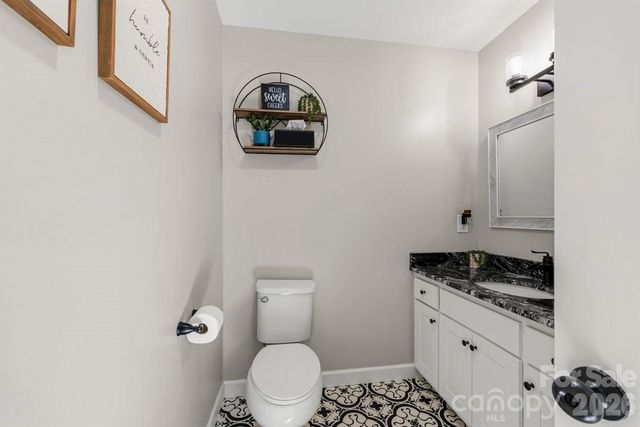 1171 37th Avenue Drive NE, Hickory, NC 28601