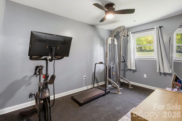 1171 37th Avenue Drive NE, Hickory, NC 28601